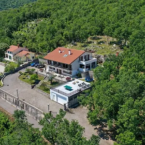 Großes Reihenhaus Mit Viel Grün Und Meerblick Ferienhaus